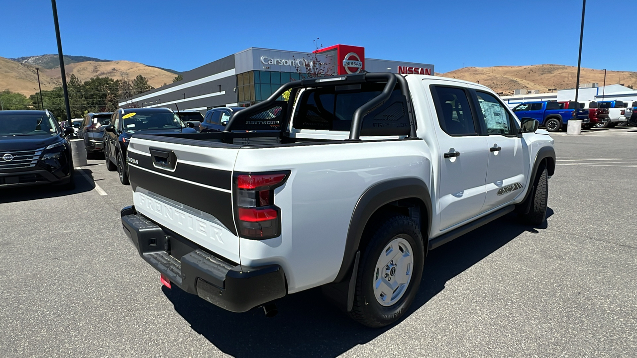 2024 Nissan Frontier SV 3