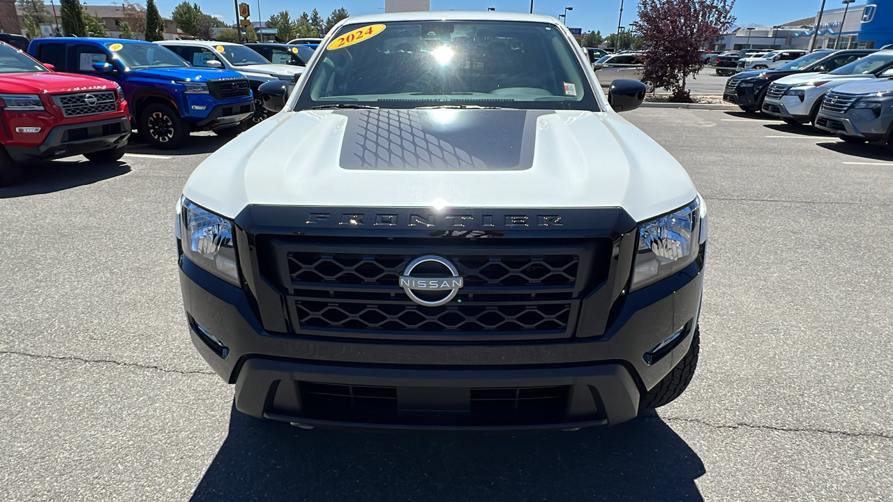 2024 Nissan Frontier SV 8