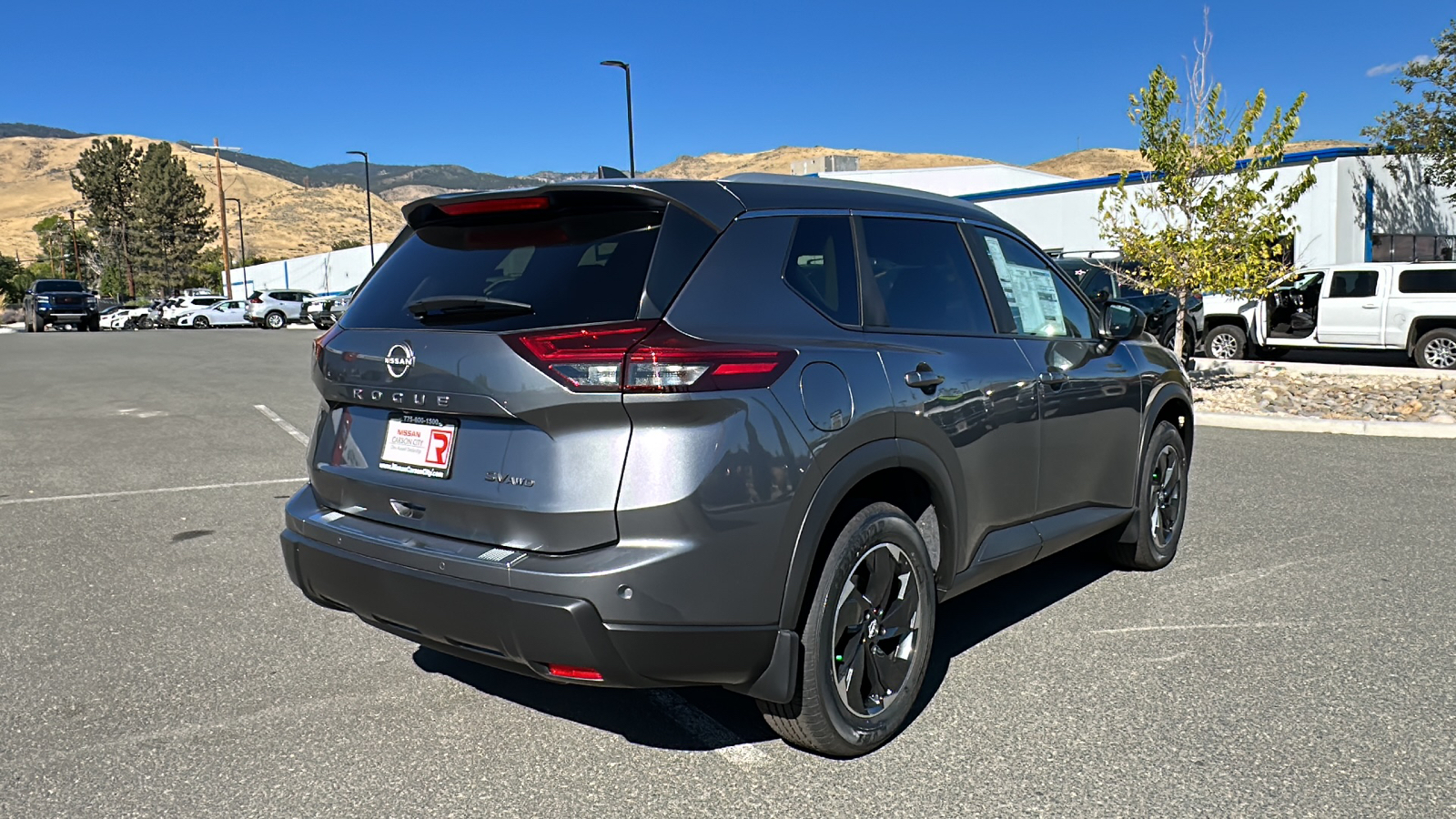 2024 Nissan Rogue SV 3