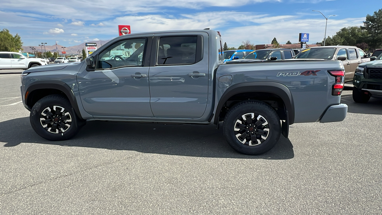 2024 Nissan Frontier PRO-4X 6