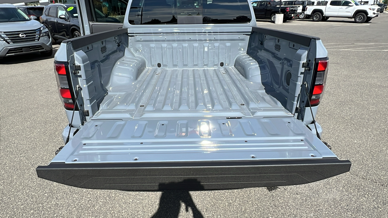 2024 Nissan Frontier PRO-4X 12