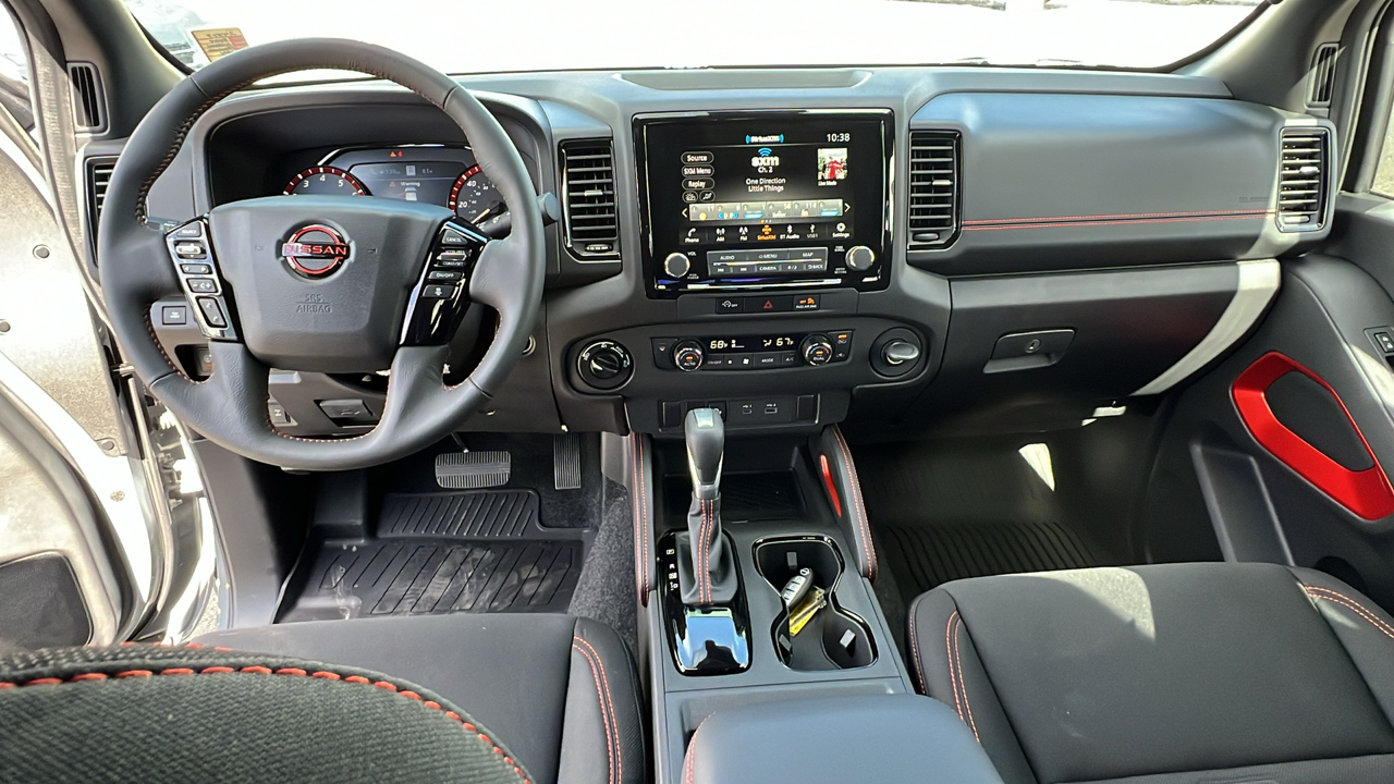 2024 Nissan Frontier PRO-4X 18