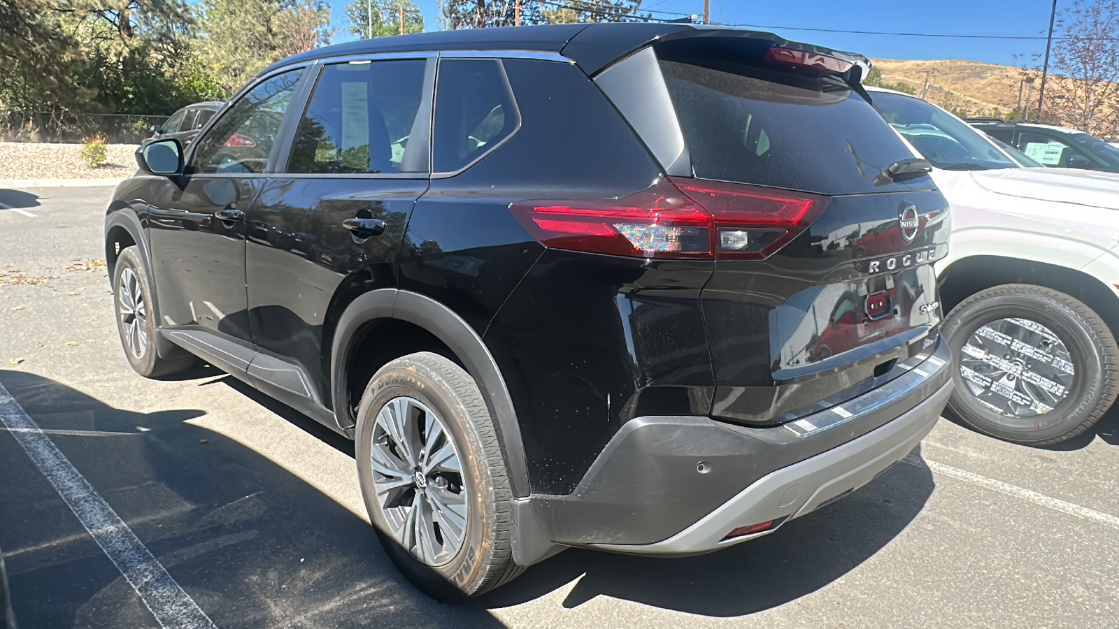 2023 Nissan Rogue SV 2