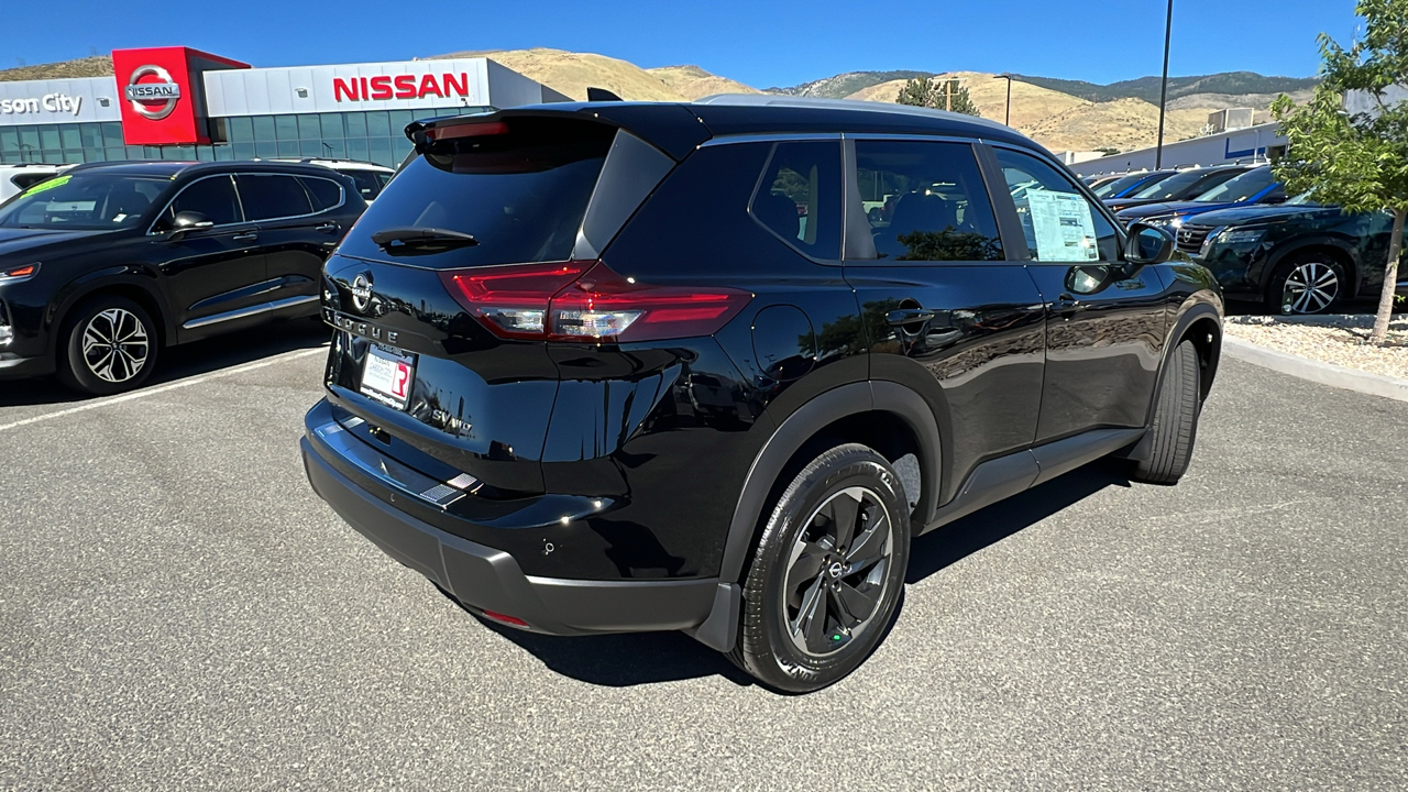 2024 Nissan Rogue SV 3