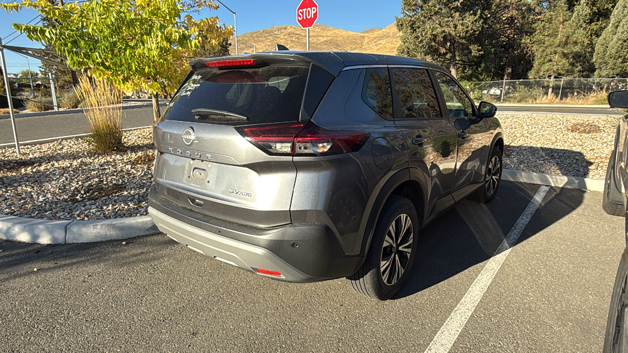 2022 Nissan Rogue SV 3