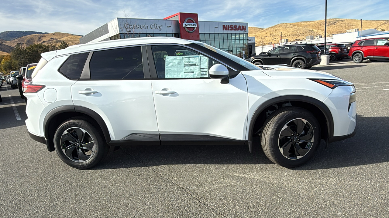 2024 Nissan Rogue SV 2