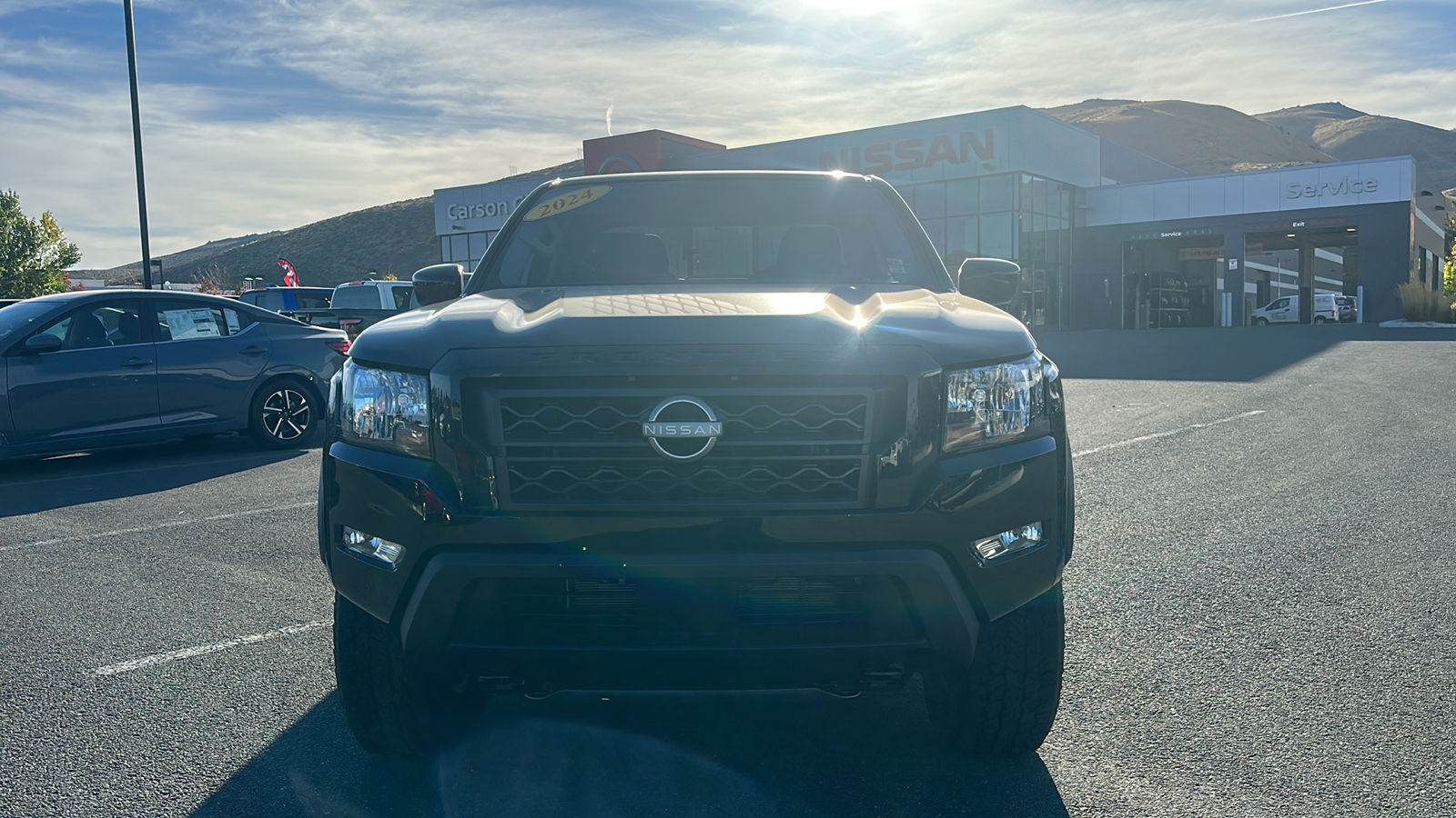 2024 Nissan Frontier SV 8