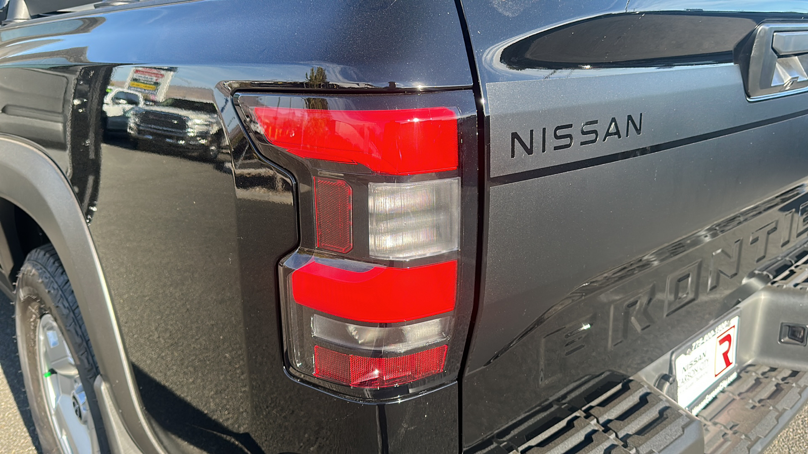 2024 Nissan Frontier SV 13