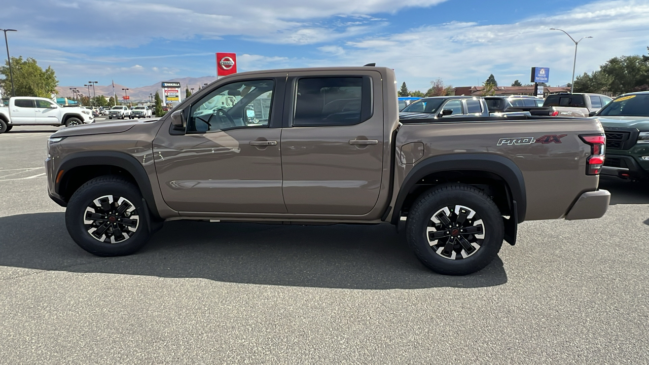 2024 Nissan Frontier PRO-4X 6