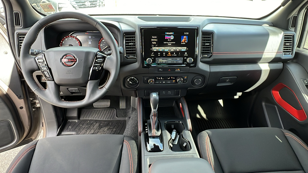 2024 Nissan Frontier PRO-4X 18