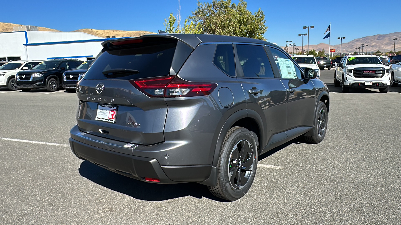 2024 Nissan Rogue SV 3