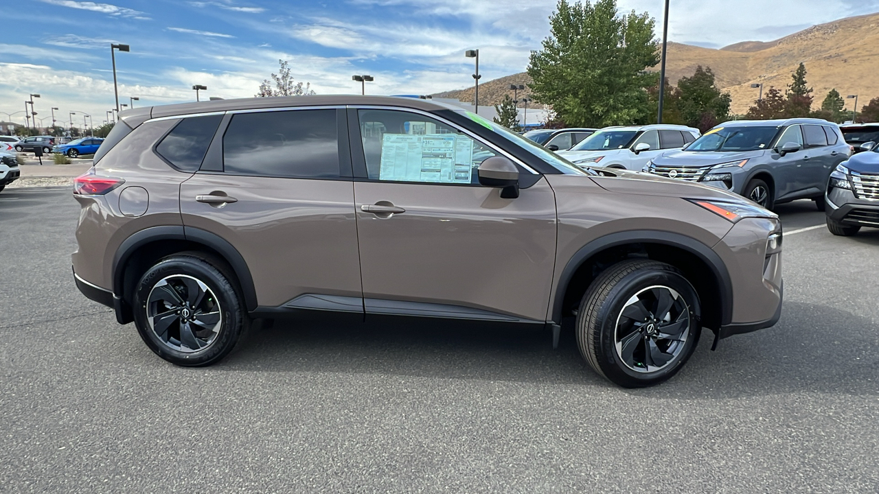 2024 Nissan Rogue SV 2