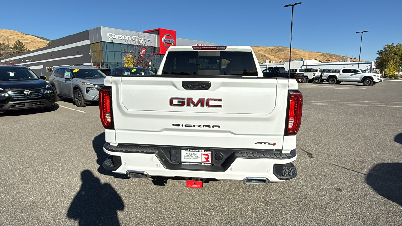 2023 GMC Sierra 1500 AT4 4