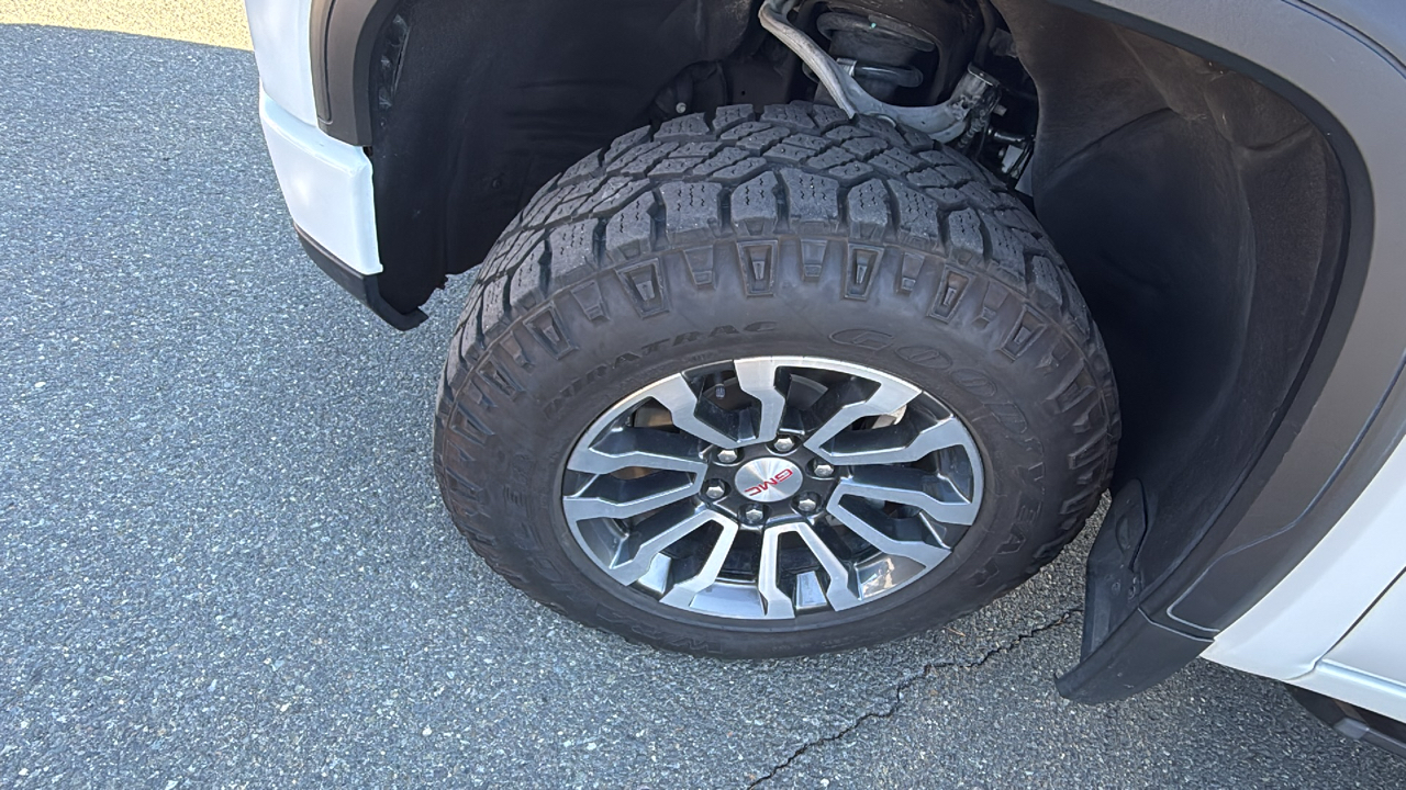 2023 GMC Sierra 1500 AT4 10