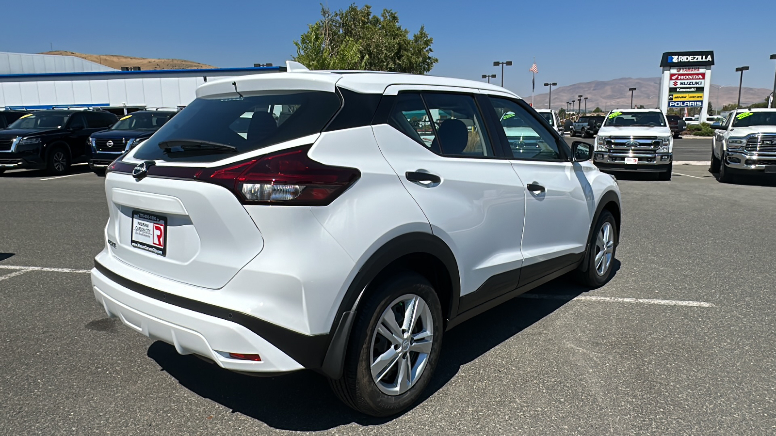 2024 Nissan Kicks S 3