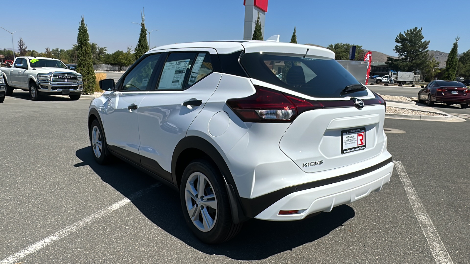 2024 Nissan Kicks S 5