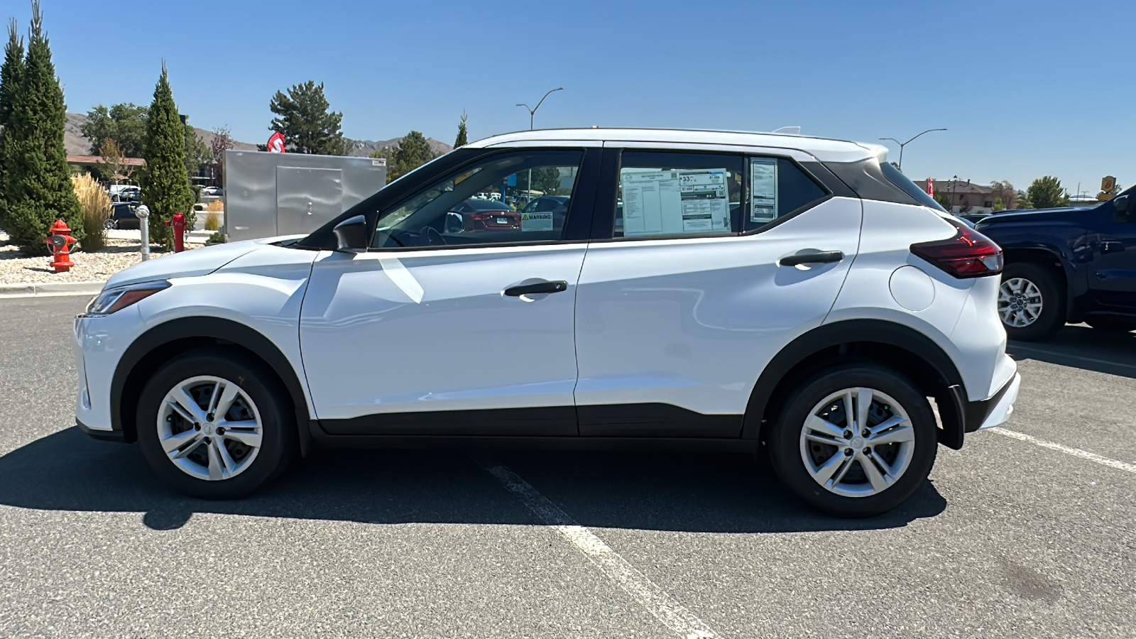 2024 Nissan Kicks S 6