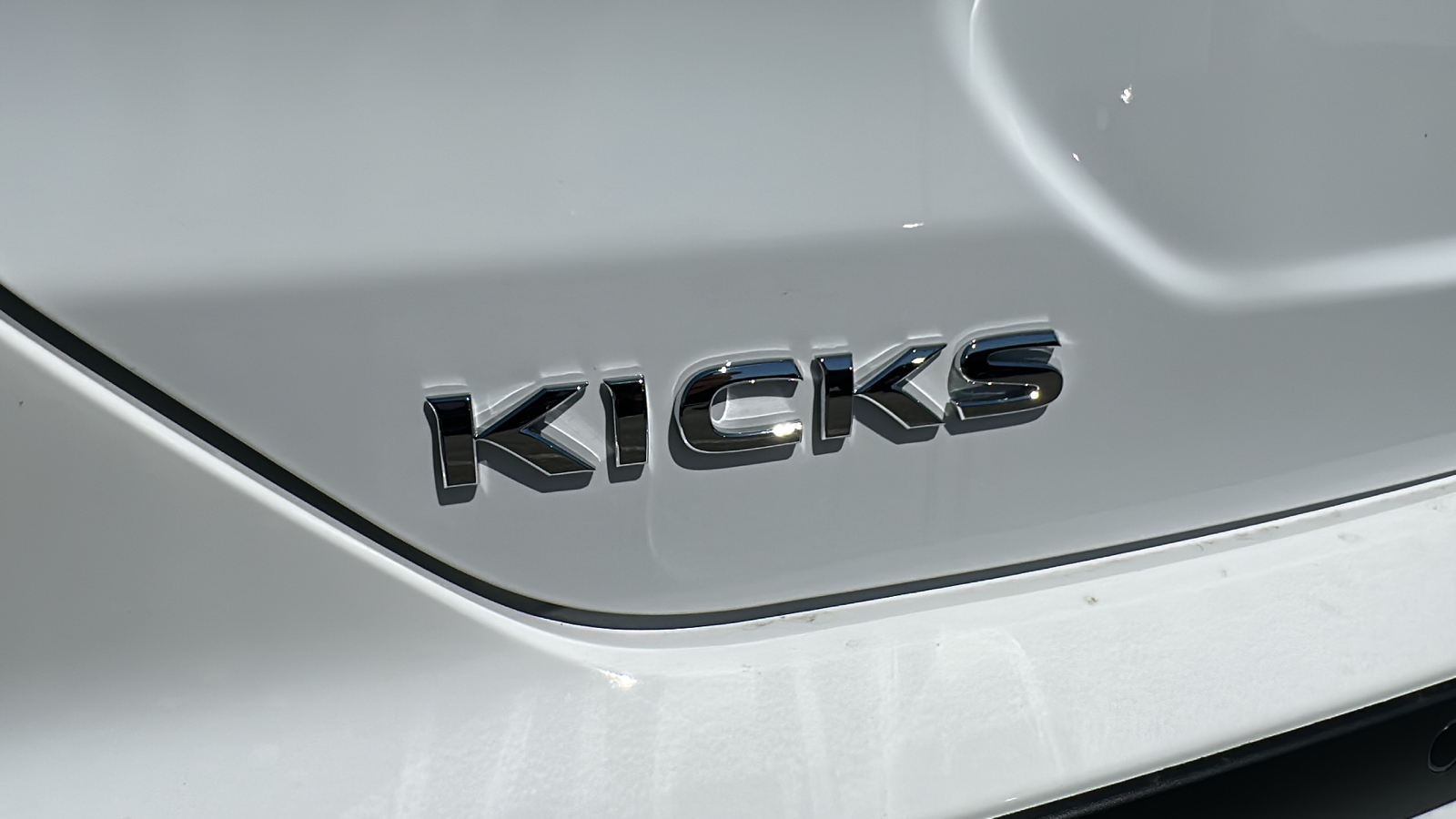 2024 Nissan Kicks S 12