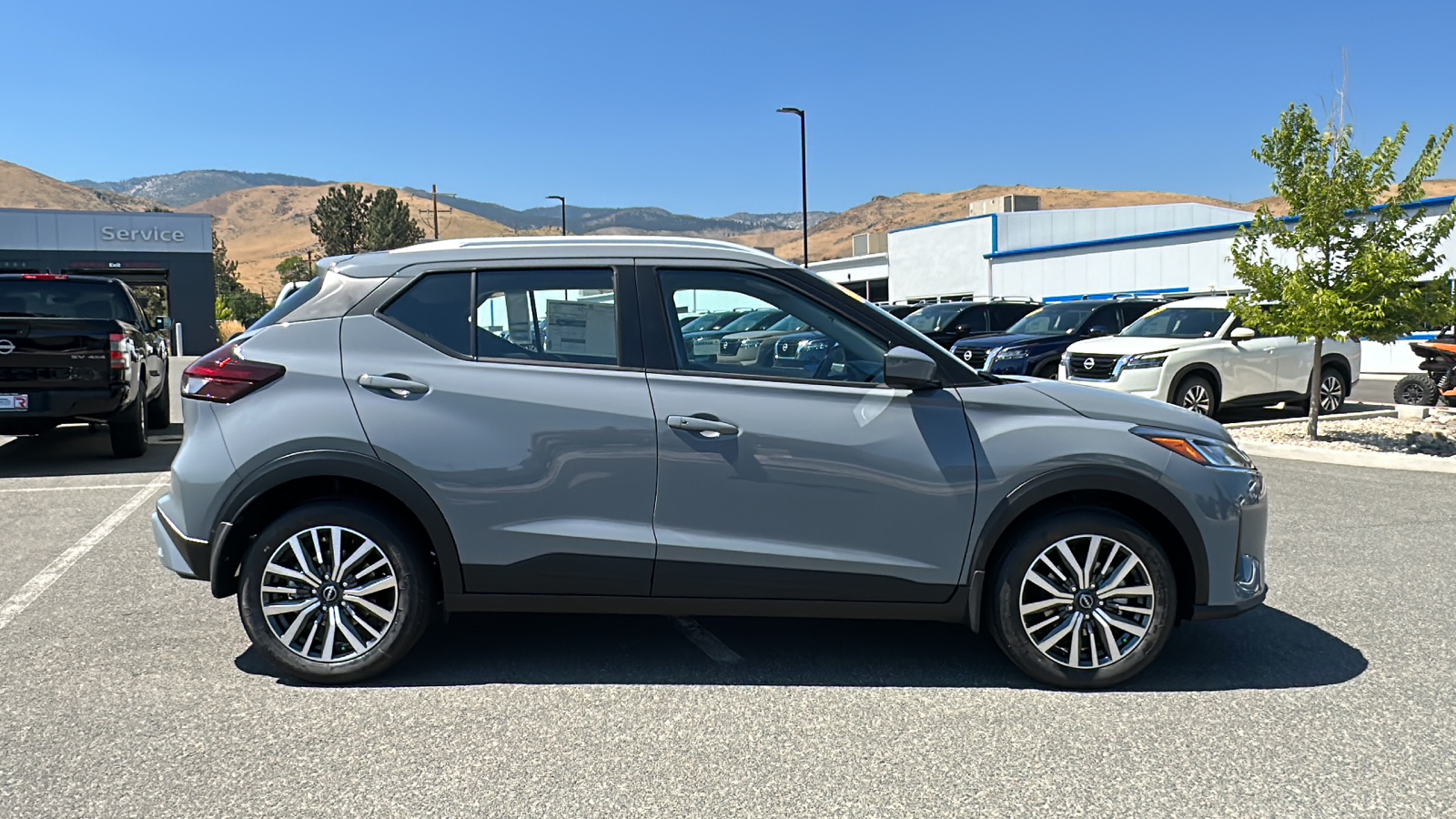 2024 Nissan Kicks SV 2