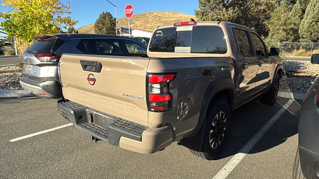 2023 Nissan Frontier PRO-4X 3