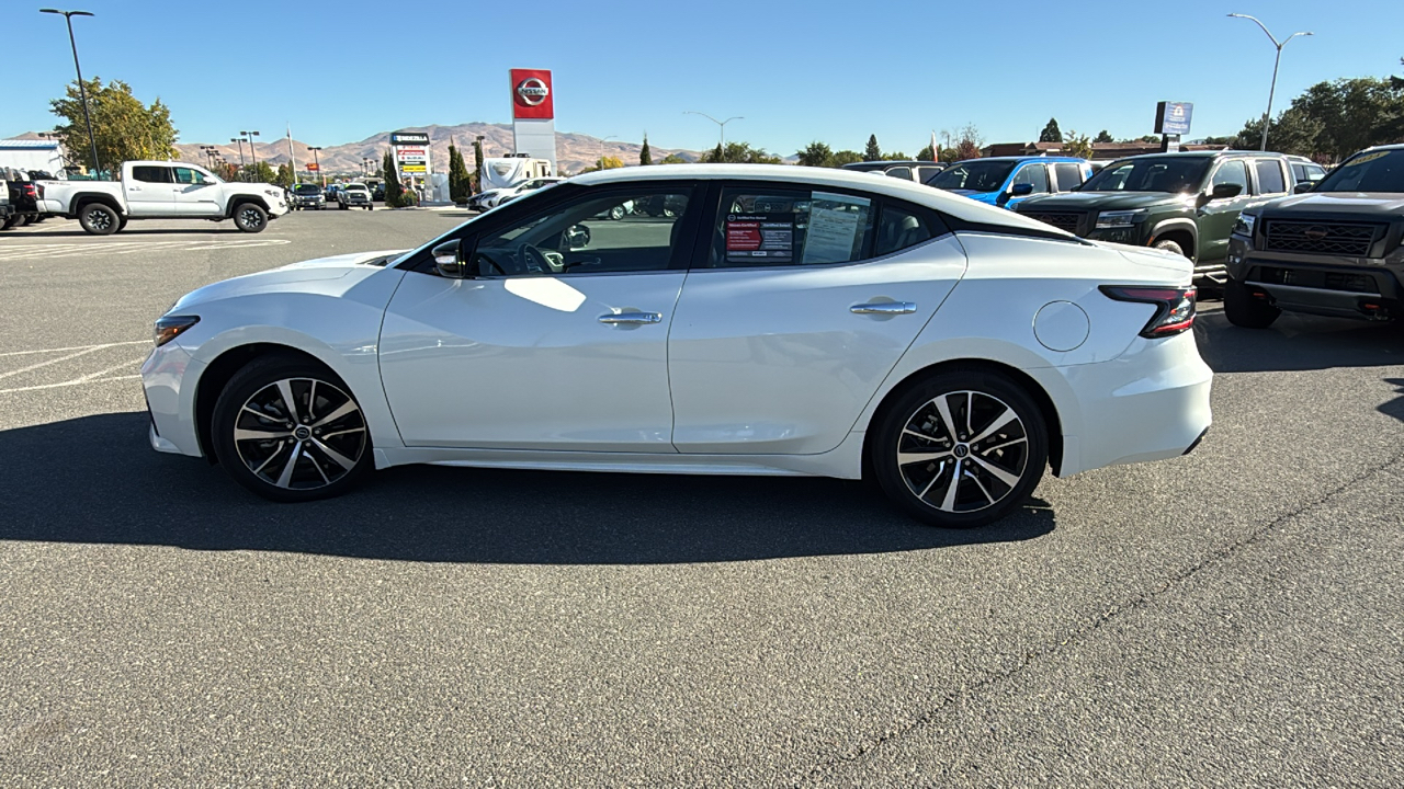 2023 Nissan Maxima SV 6