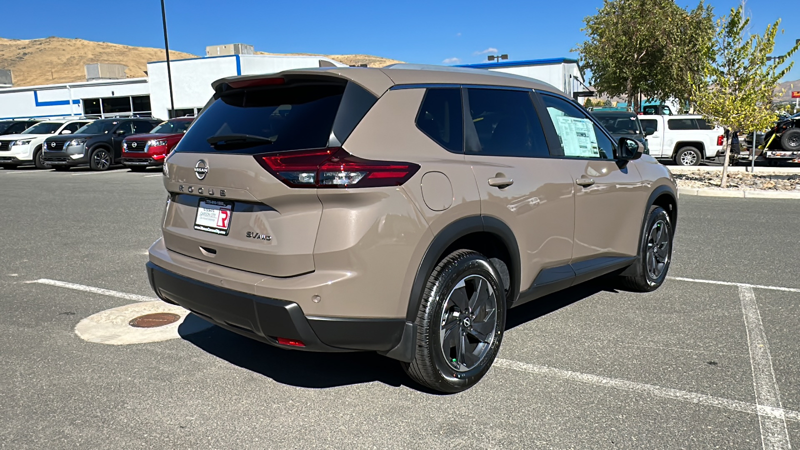 2024 Nissan Rogue SV 3