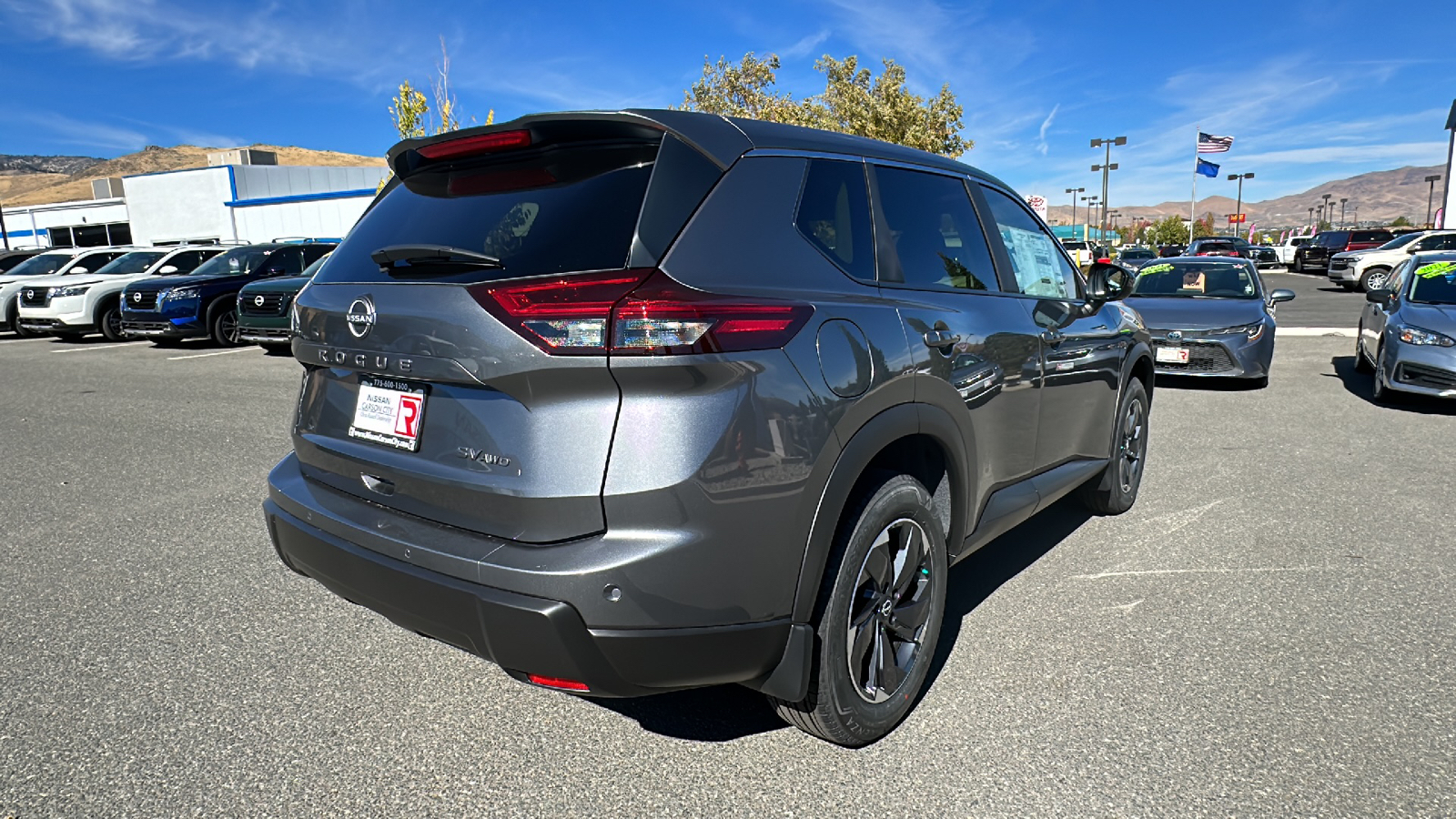 2024 Nissan Rogue SV 3