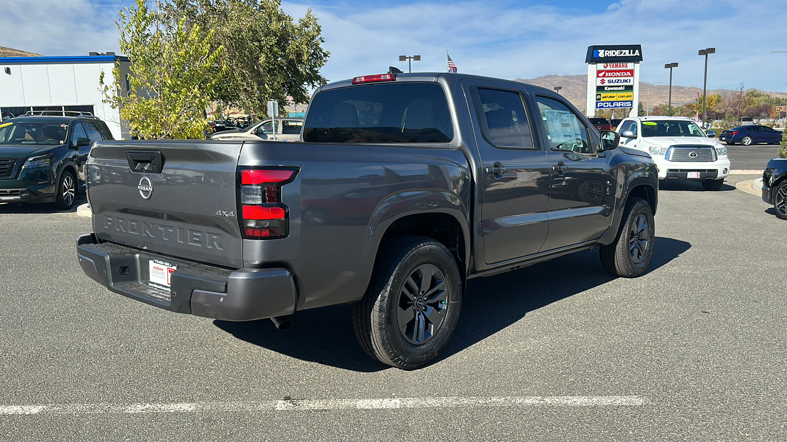 2025 Nissan Frontier SV 3