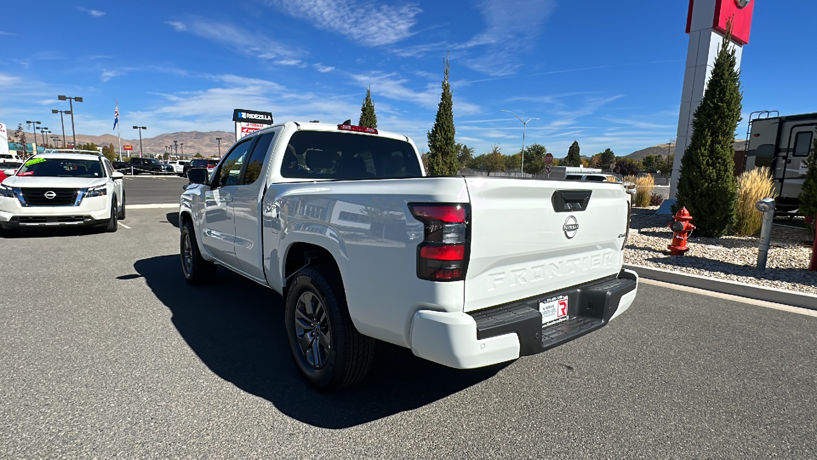 2025 Nissan Frontier SV 5