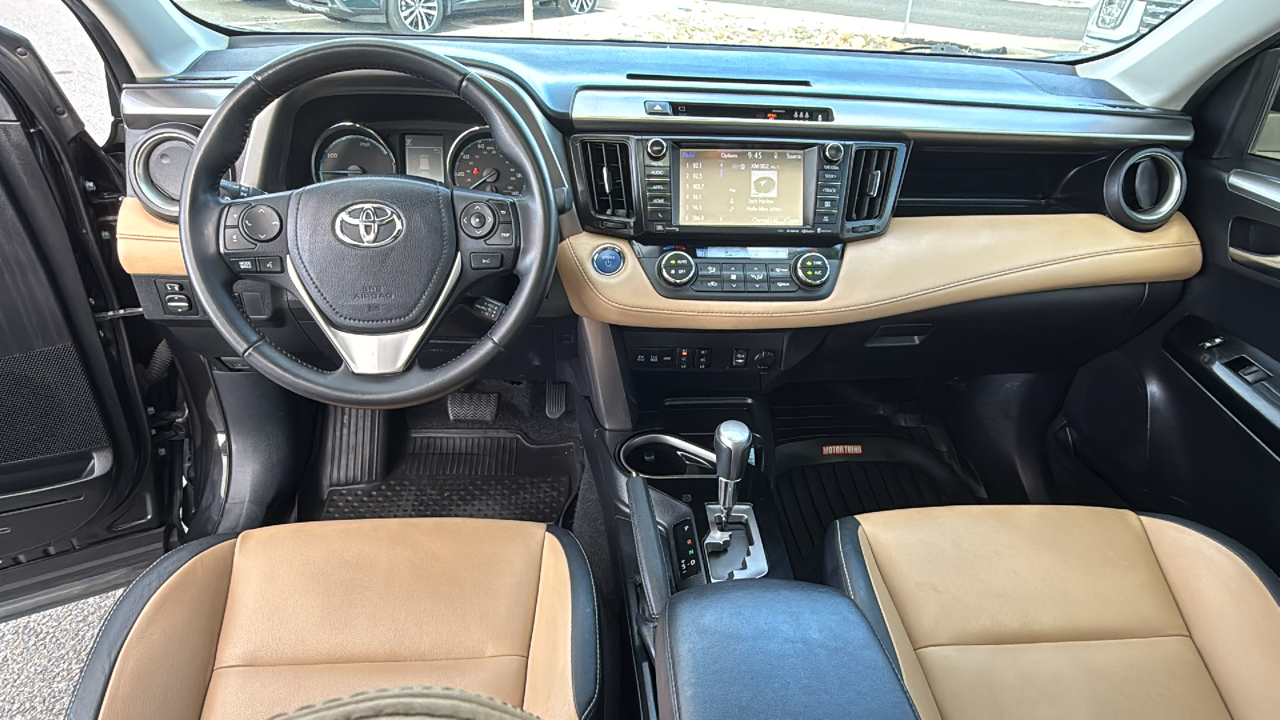 2018 Toyota RAV4 Hybrid Limited 17