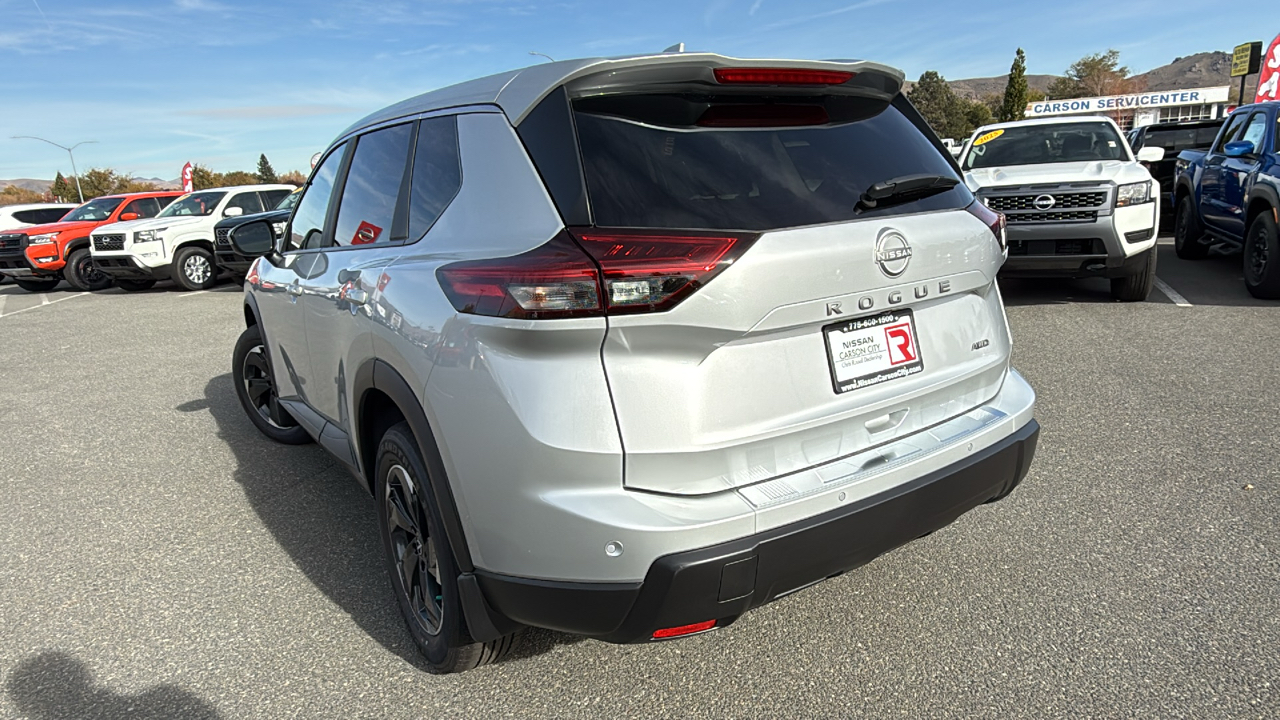 2025 Nissan Rogue SV 5