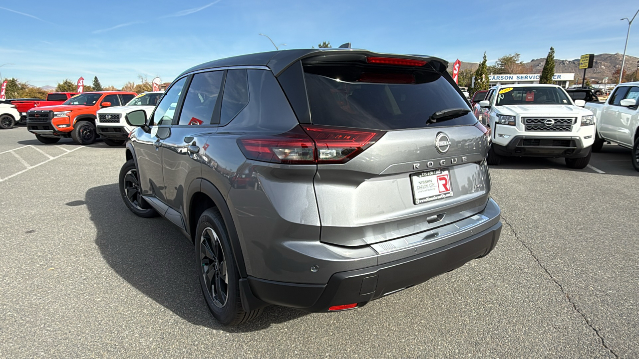 2025 Nissan Rogue SV 5