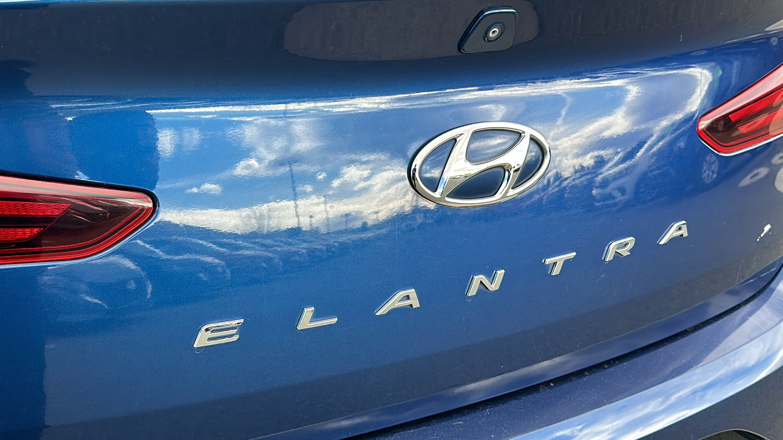 2019 Hyundai Elantra SEL 13