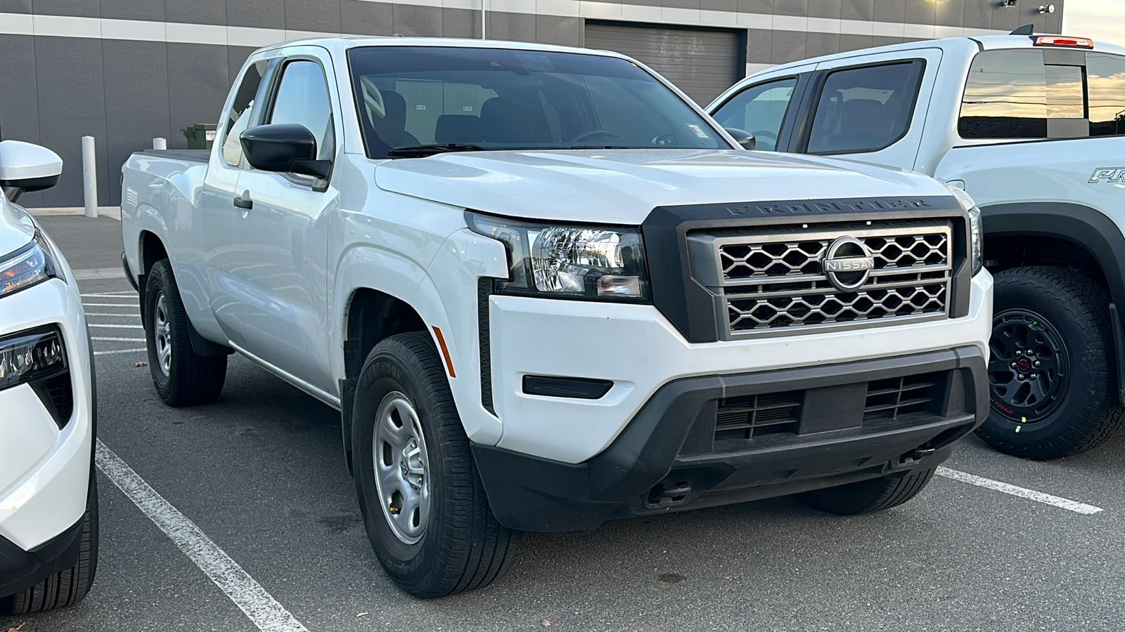 2022 Nissan Frontier S 3