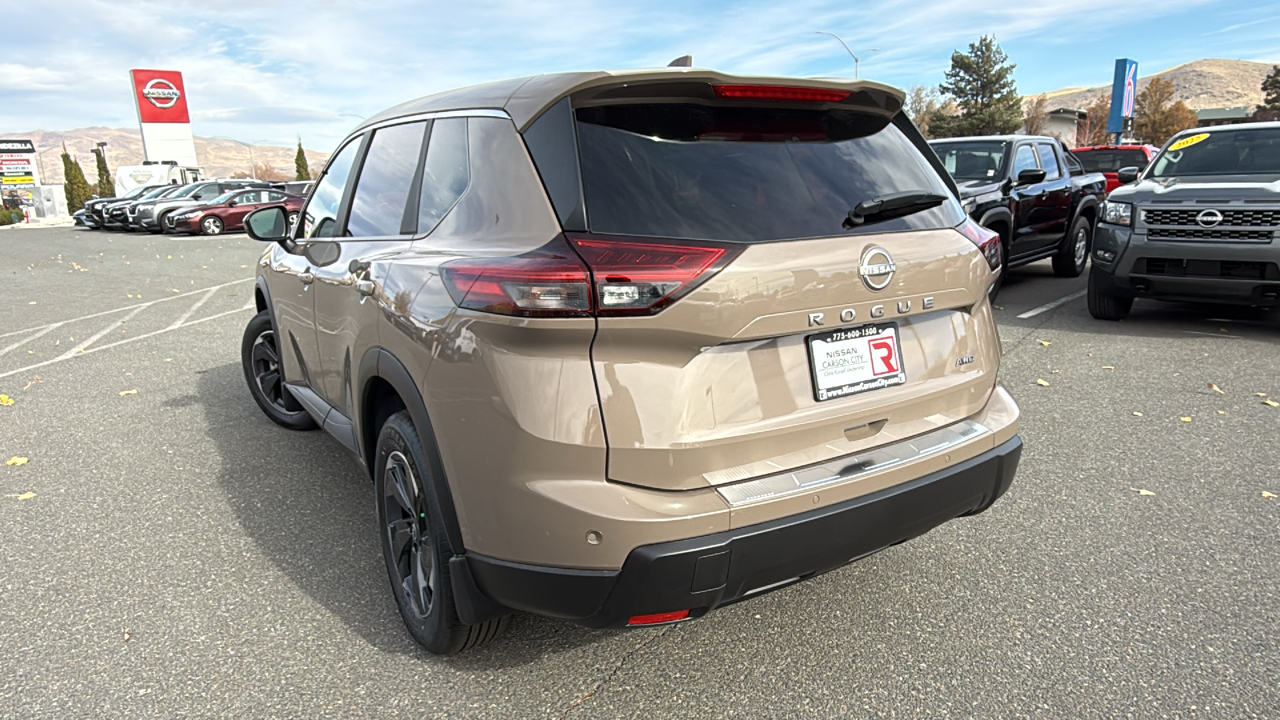 2025 Nissan Rogue SV 5