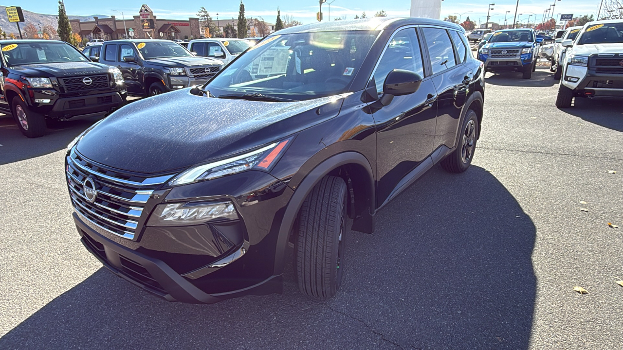 2025 Nissan Rogue SV 7