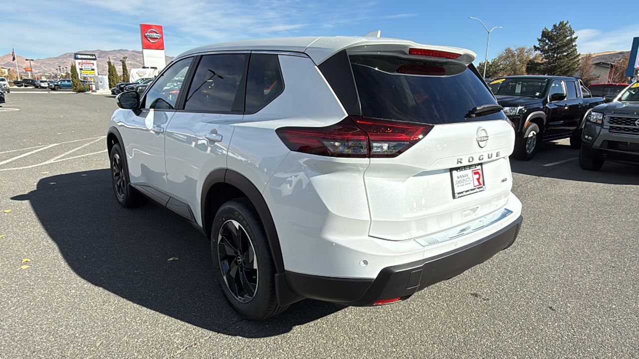 2025 Nissan Rogue SV 5