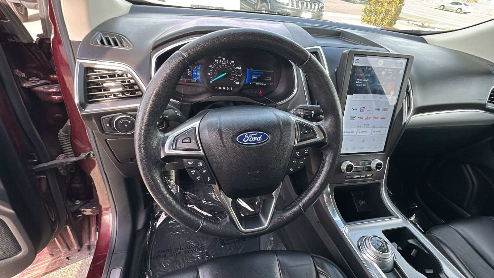 2021 Ford Edge Titanium 42