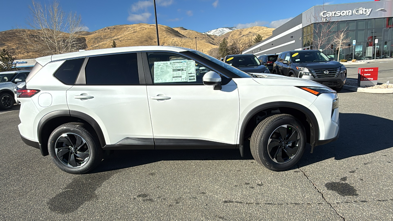 2025 Nissan Rogue SV 2