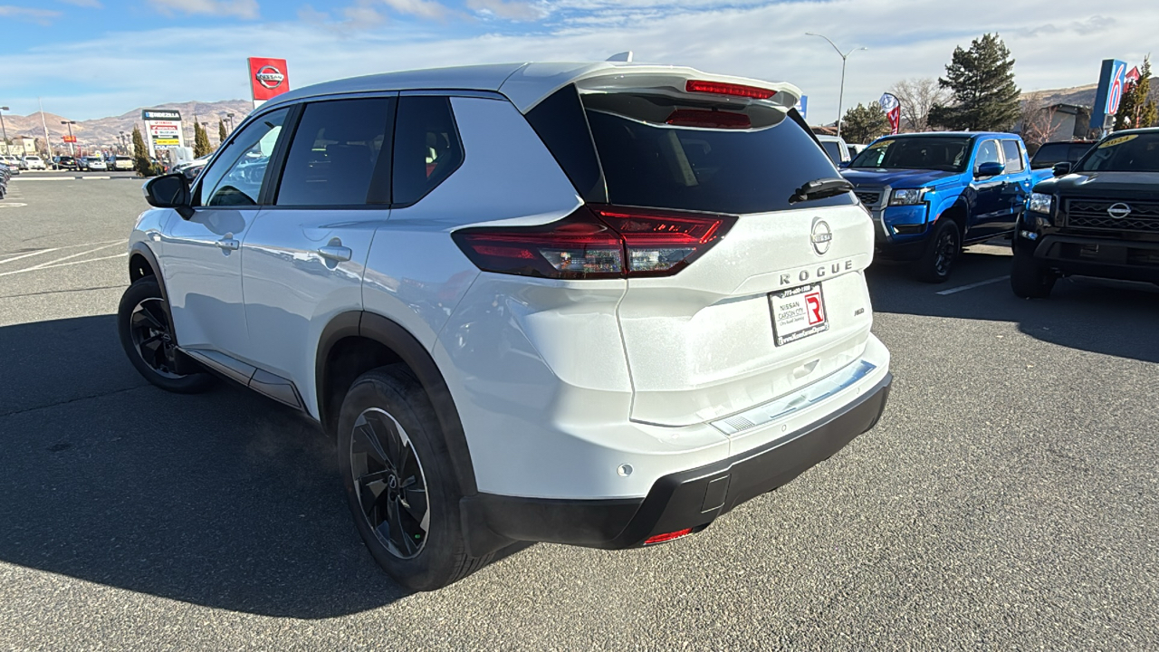 2025 Nissan Rogue SV 5