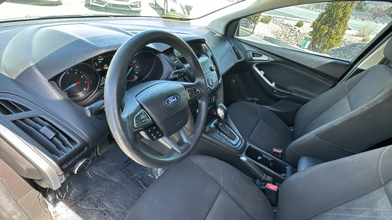 2018 Ford Focus SE 22
