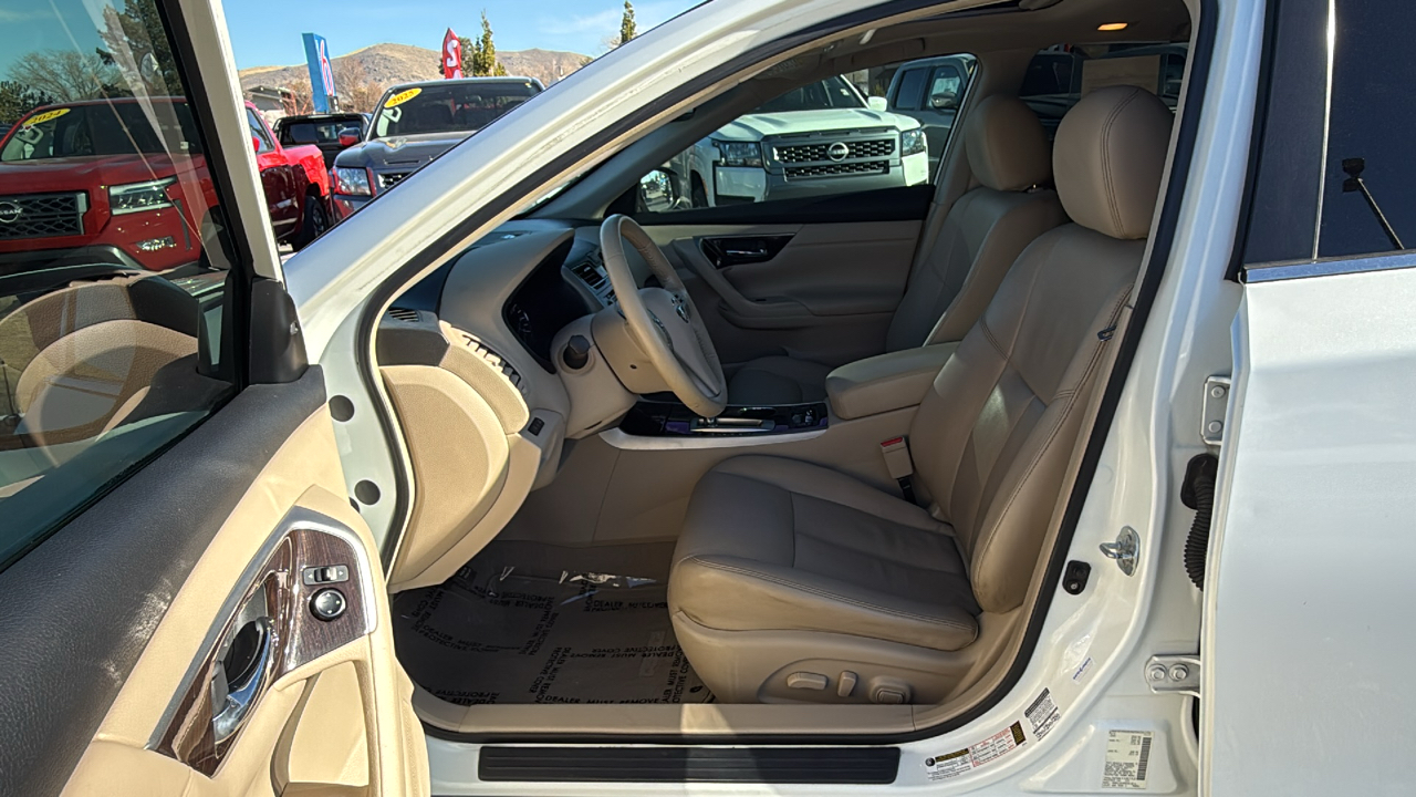 2013 Nissan Altima 2.5 SL 32