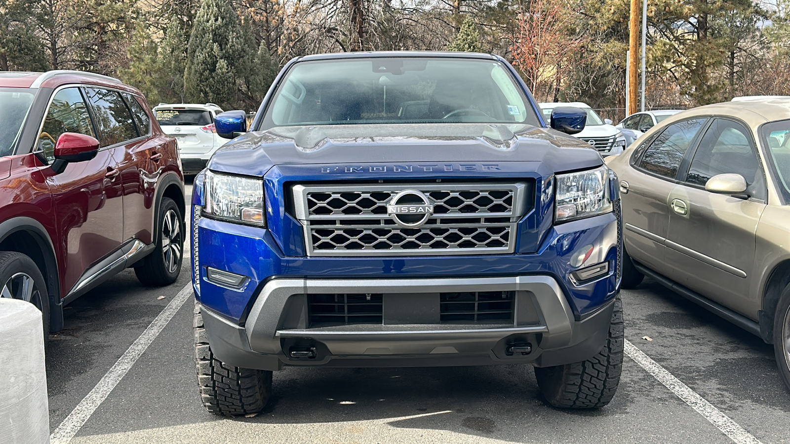 2023 Nissan Frontier SV 2