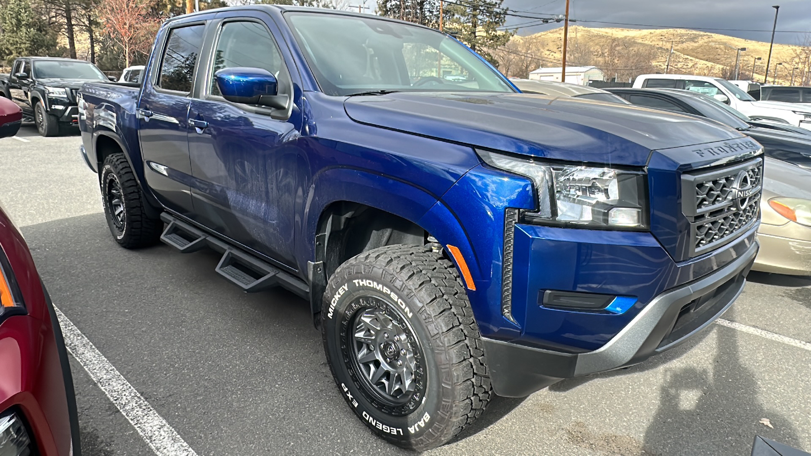 2023 Nissan Frontier SV 3