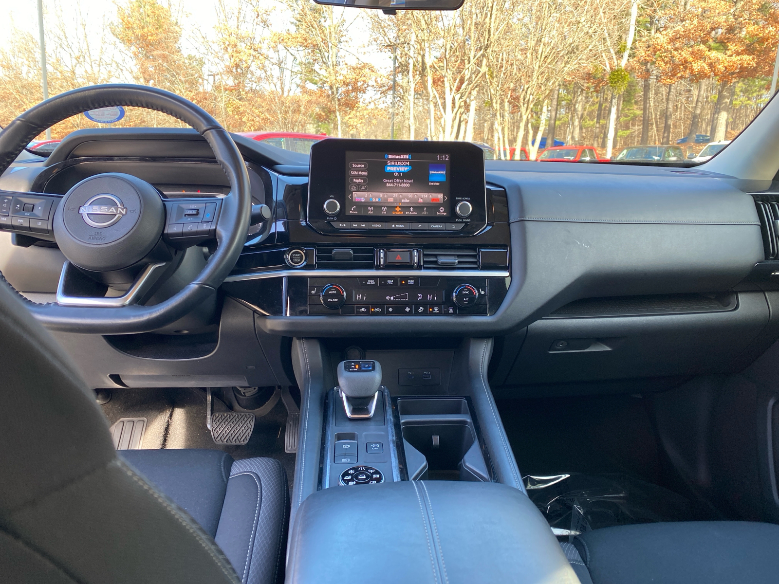 2022 Nissan Pathfinder SV 28