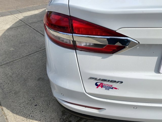 2019 Ford Fusion SEL 11