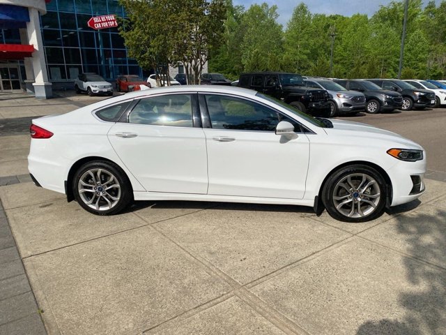 2019 Ford Fusion SEL 16