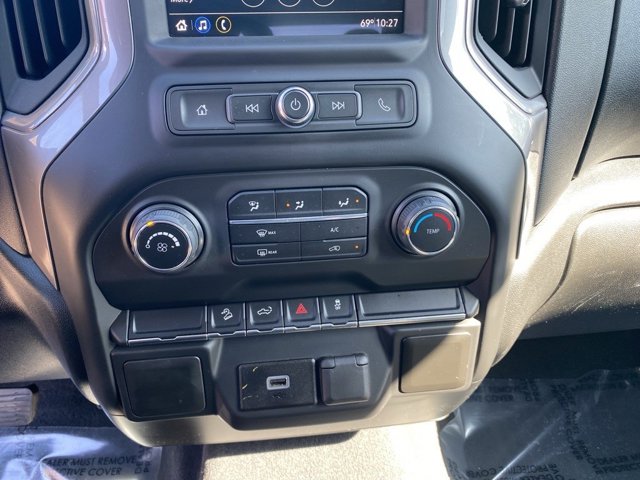 2019 Chevrolet Silverado 1500 Custom Trail Boss 28