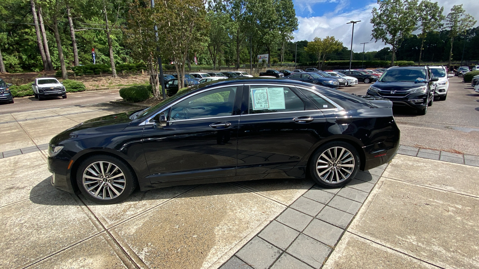 2020 Lincoln MKZ  7