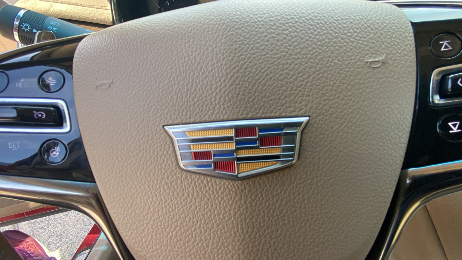 2016 Cadillac CTS 2.0L Turbo Luxury 26